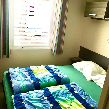 Semesterbostad Charming Mobile In Argels-sur-mer With Stunning Views